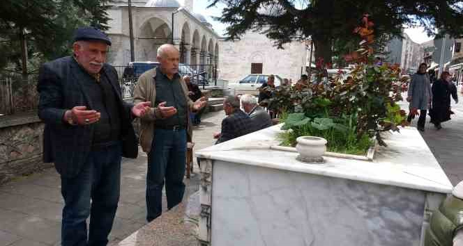 Şehrin göbeğinde bulunuyor rivayetleriyle dikkat çekiyor