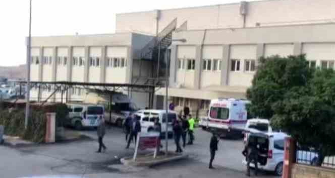 Siirt’te seyir halindeki traktör ikiye bölündü, sürücü yaralandı