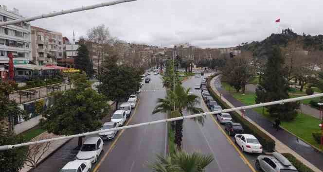 Ereğli’de lodos ve yağış etkili oldu, dalgaların boyu 2 metreye ulaştı