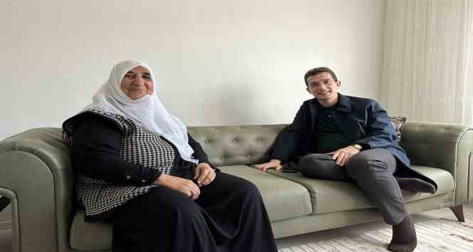 Kaymakam Kaptanoğlu, yaşlıların taleplerini dinledi
