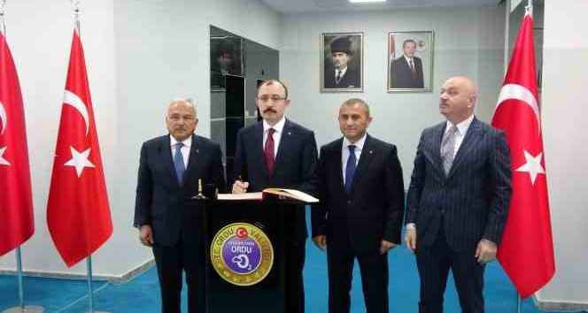 Bakan Mehmet Muş, Ordu’da ziyaretlerde bulundu