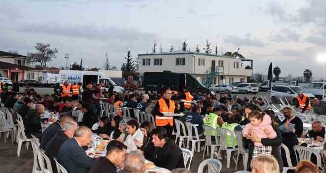 Başkan Kocaispir, işçilerle iftarda buluştu