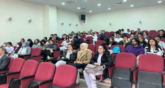 Diş Hekimliği Fakültesi’nden muayenehane yönetimi konferansı