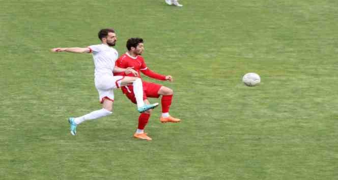 TFF 3. Lig: Karaman FK: 1 - Kırıkkale Büyük Anadoluspor: 1