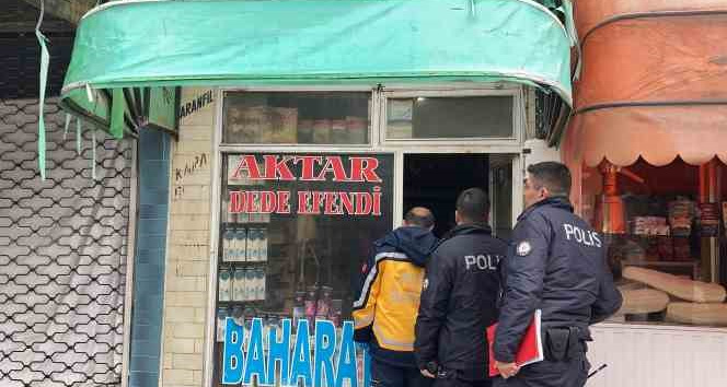 Eşine kızdı, kendini ve dükkanını yakmaya çalıştı