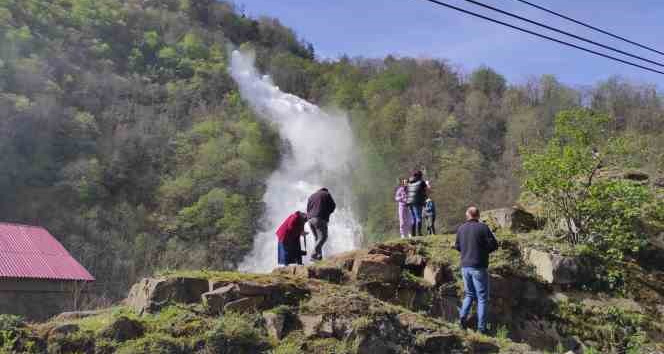 Giresun’da yapay şelale ilgi görüyor
