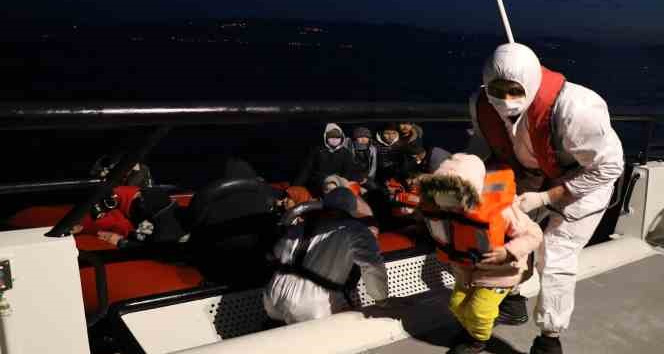 Ayvacık açıklarında 77 kaçak göçmen yakalandı