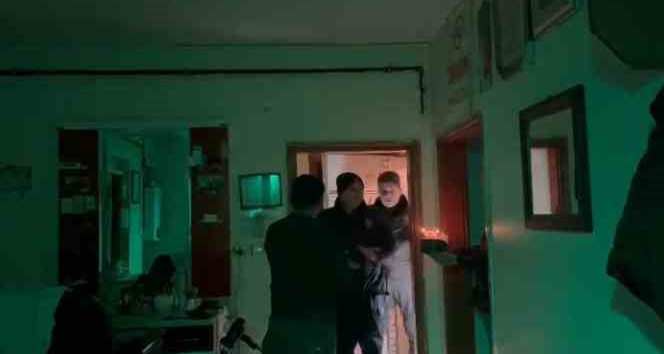 Kars’ta polisi kavga var diye çağırıp pasta kestiler