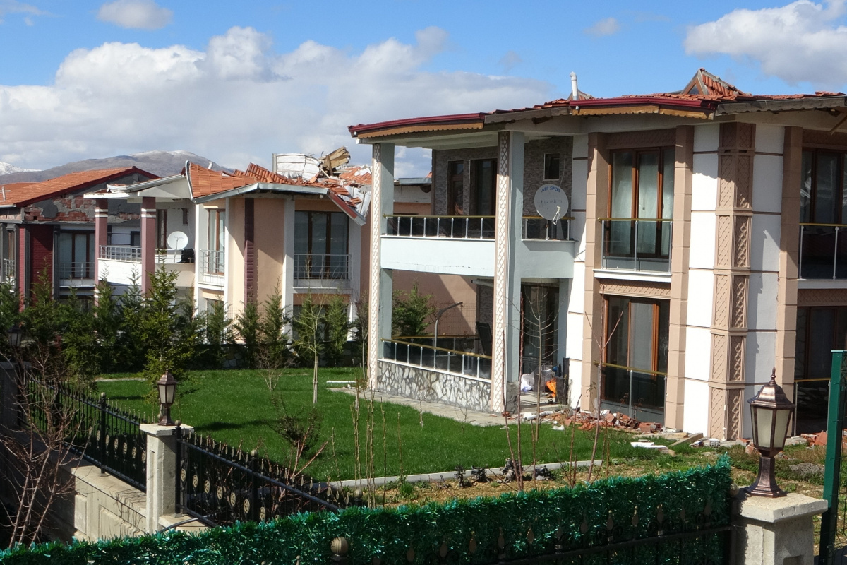 Malatya'da depremin vurduğu milyonluk 65 villa harabeye döndü