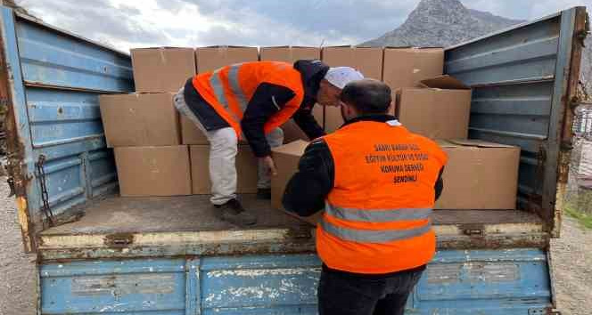 Şemdinli ve Yüksekova’daki 4 bin 350 aileye gıda yardımı