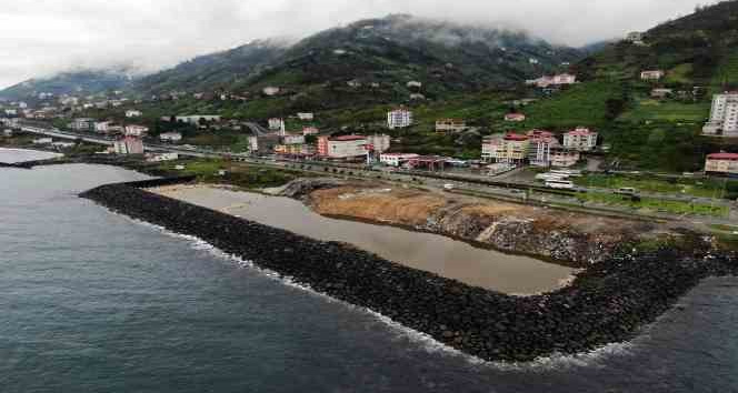 Yeşille mavinin birleştiği Karadeniz’e yakışmayan görüntü