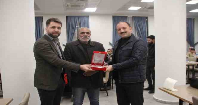 Müdür Özbey’den gençlik ve spor ailesi iftar yemeği