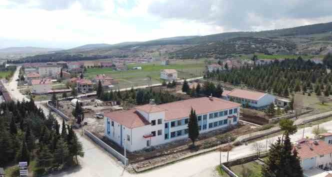 Keçiborlu Uçak Bakım Teknolojisi Mesleki ve Teknik Anadolu Lisesi inşaatında sona yaklaşıldı