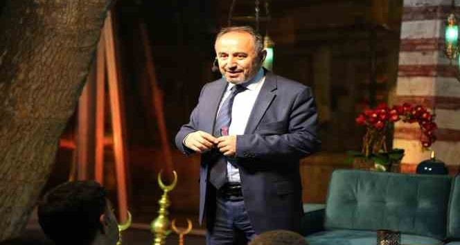 Eyüpsultan’da ‘Türklerin Dini Serüveni’ söyleşisi yapıldı