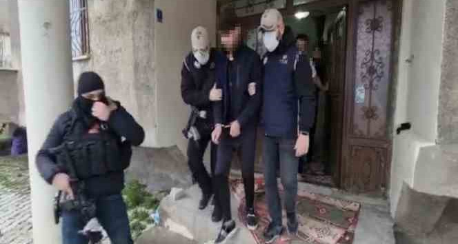 Hakkari’de polisle çatışan eylemcilere dev operasyon: 15 gözaltı
