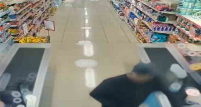 Yüzünde kadın çorabıyla market soyan bıçaklı soyguncu serbest bırakıldı