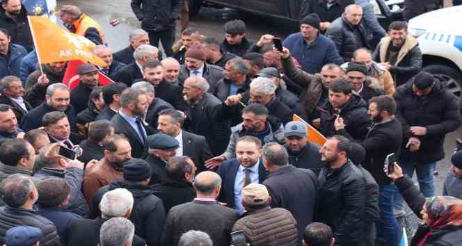 AK Parti adayları Ardahan’da coşkuyla karşılandı