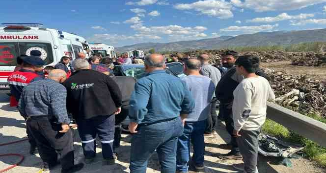 Tokat’ta trafik kazası: 1’i bebek 8 yaralı