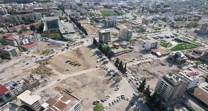 Depremlerin merkezi Kahramanmaraş havadan görüntülendi: Enkaz kalktı, meydanlar oluştu