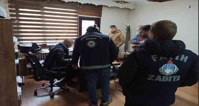 Fatih’te sahte belgelerle yabancı şahıslara ikamet alan iş yerlerine denetim: 1 milyon 3 bin 100 lira idari para cezası uygulandı