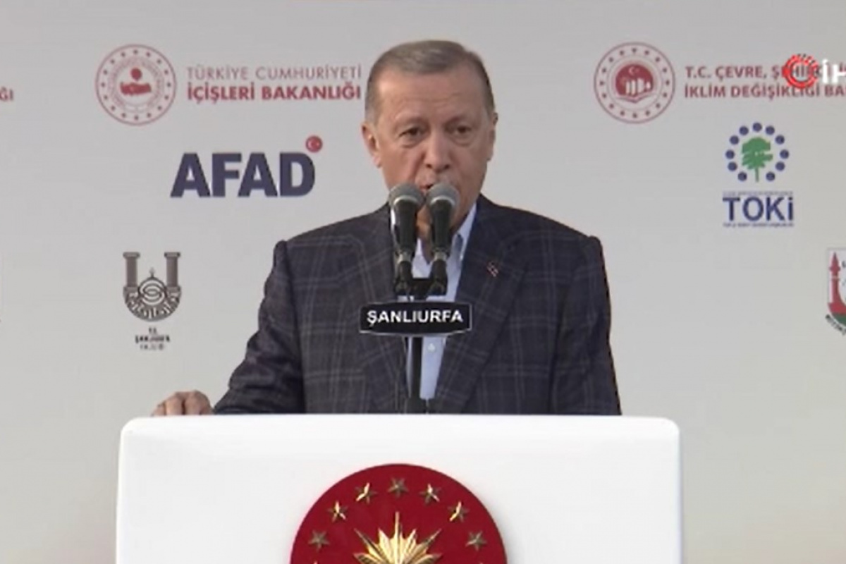 Cumhurbaşkanı Erdoğan: &#039;Ekonomik sıkıntı ve hayat pahalılığını yine biz çözeceğiz&#039;