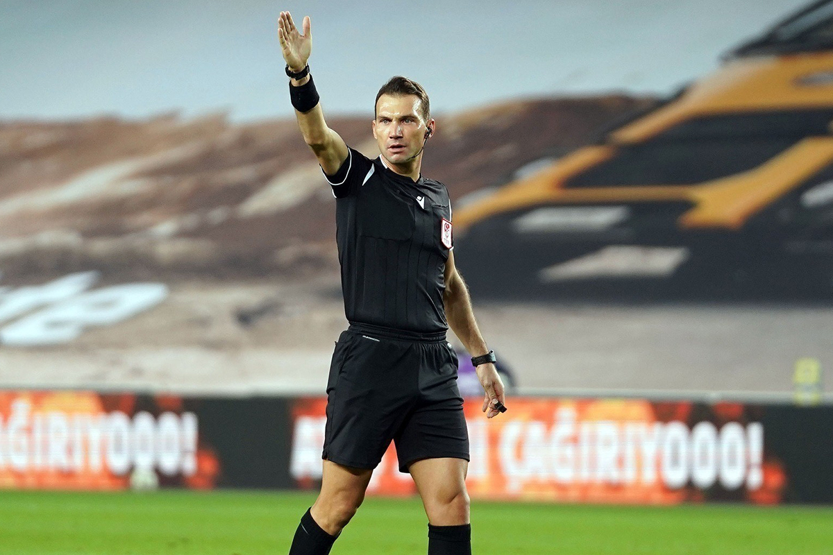 Sivasspor - Trabzonspor maçında Bahattin Şimşek düdük çalacak