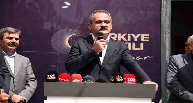 Milli Eğitim Bakanı Özer: “Hep birlikte hizmet sunacağız”