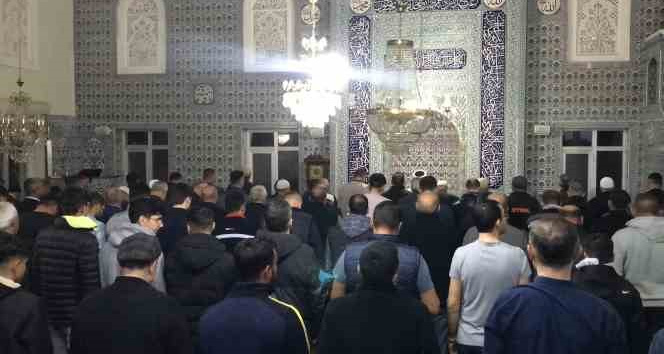 Edirne’de camiler doldu taştı