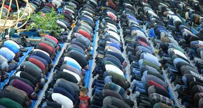 Erzincan’da Kadir Gecesi dualarla idrak edildi