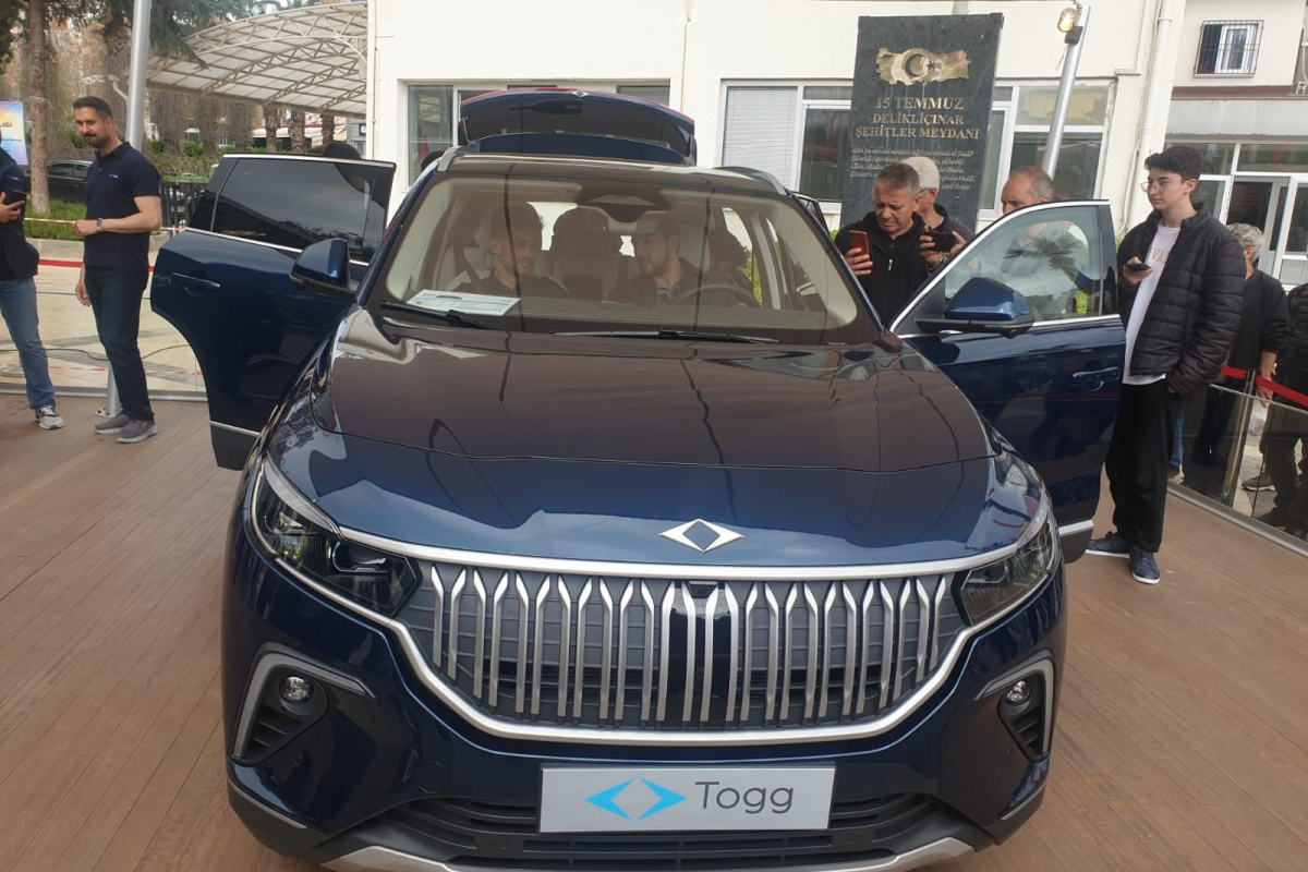 Türkiye'nin otomobili Togg, Denizlililerle buluştu