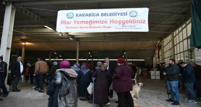 Karabiga Belediyesi 1500 kişilik iftar verdi