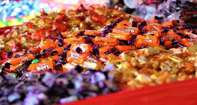 Bayram şekerleri tezgahlardaki yerlerini aldı