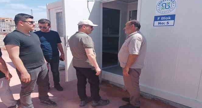 Vali Ergün, konteyner kentte ikamet eden vatandaşları ziyaret etti