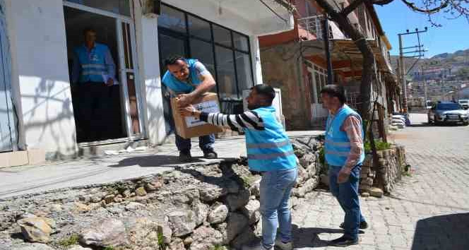 Beytüşşebap Belediyesi 500 aileye bayram öncesi gıda kolisi dağıttı