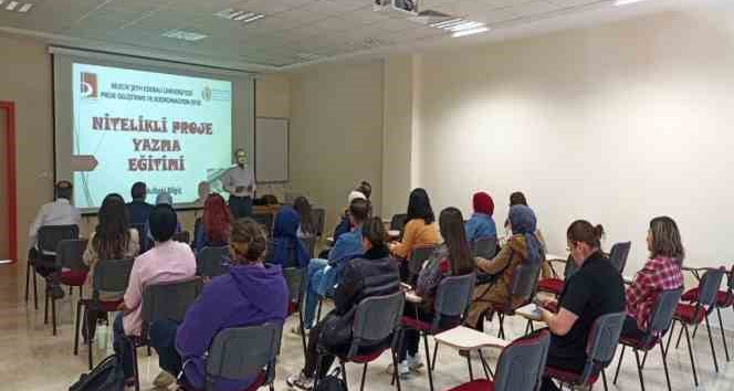 ‘Nitelikli Ar-Ge Projeleri Yazma Eğitimi’ verildi