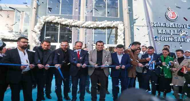 Uşak’ta açılışın coşkusu toplu iftarla taçlandı
