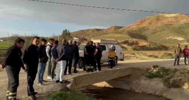 Aksaray’da sulama kanalına düşen çocuk aranıyor