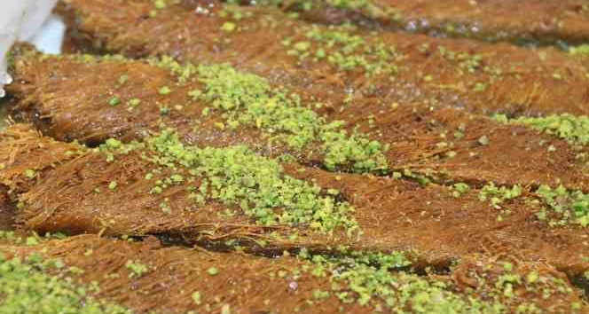 Diyarbakır’da üretilen 40 tona aşkın ‘tescilli’ burma kadayıf, Türkiye’nin ağzını tatlandıracak