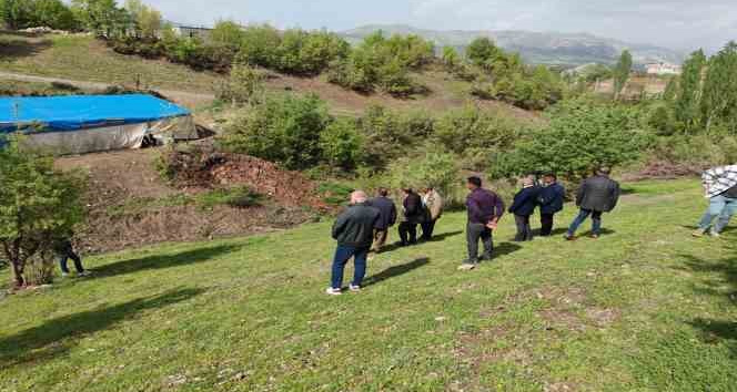 Keçilerini kurtların telef ettiği besiciye belediye başkanından destek