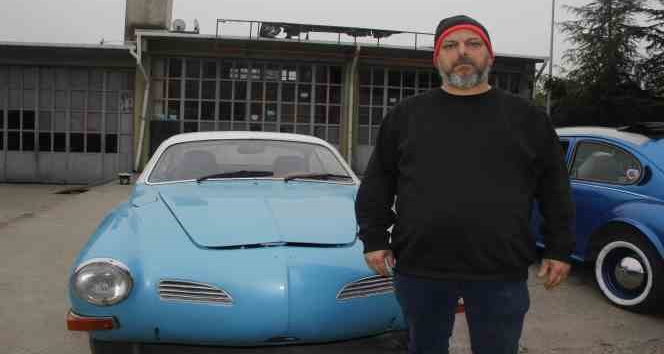 Nadir bulunan klasik araç görenlerin ilgi odağı oldu