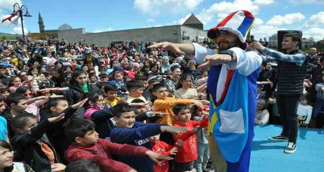 Kars’ta Çocuk Şenliği düzenlendi