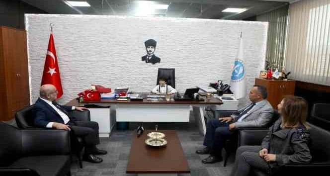 Rektör Karamustafa, 23 Nisan’da Koltuğunu Küçük Batuhan’a Devretti
