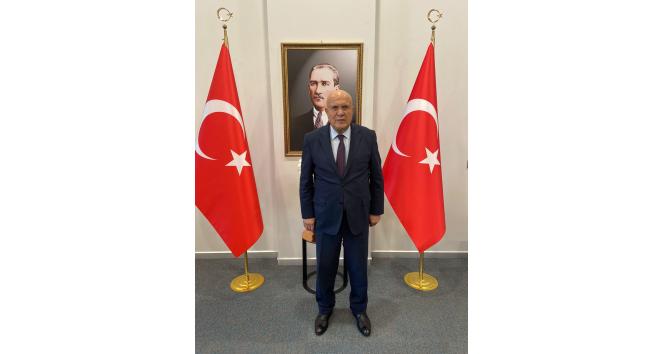 Başkan Pekmezci: “23 Nisan ruhu ilelebet yaşayacak ve milletimiz var oldukça Gazi meclisimiz de varlığını sonsuza dek sürdürecektir”