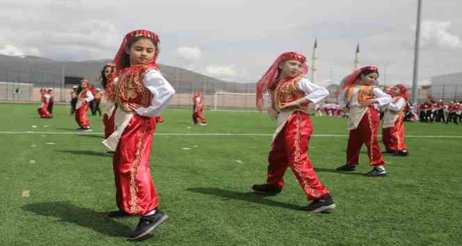 23 Nisan Ardahan’da coşkuyla kutlandı