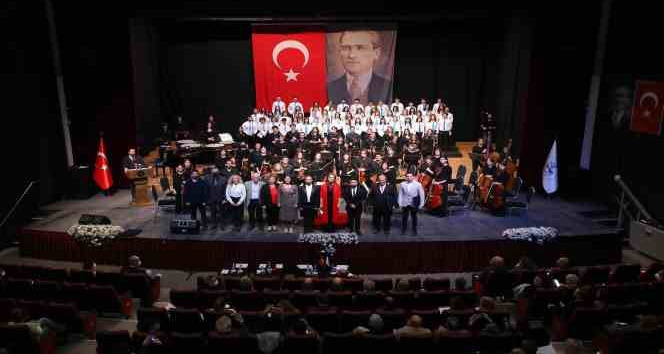 Dokuz Eylül’ün Kutlu Gün Marşına büyük ilgi