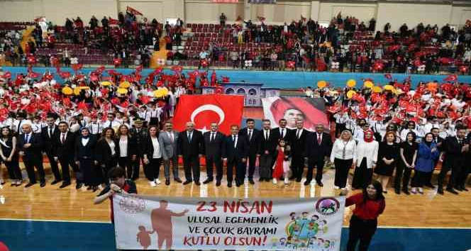 Isparta’da 23 Nisan coşkuyla kutlandı