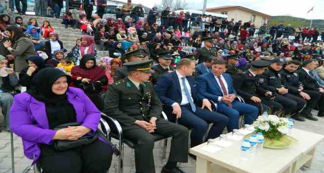 Posof’ta 23 Nisan coşkusu