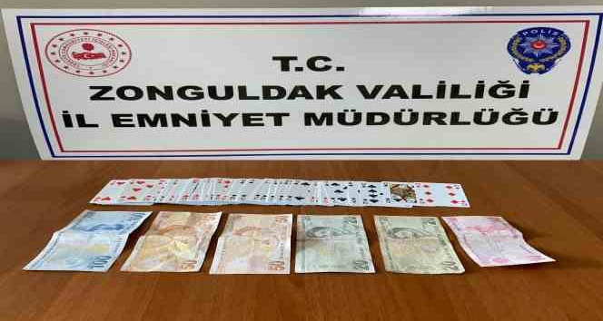 Kdz. Ereğli’de kumar baskını: 4 kişiye 20 bin 275  lira ceza