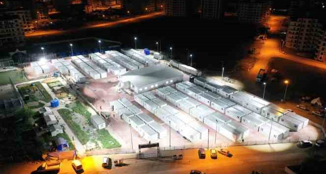 Hatay’da 110 afetzede aile bayrama yeni yuvalarında girdi