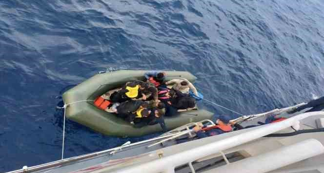 Ayvacık açıklarında 17 kaçak göçmen yakalandı